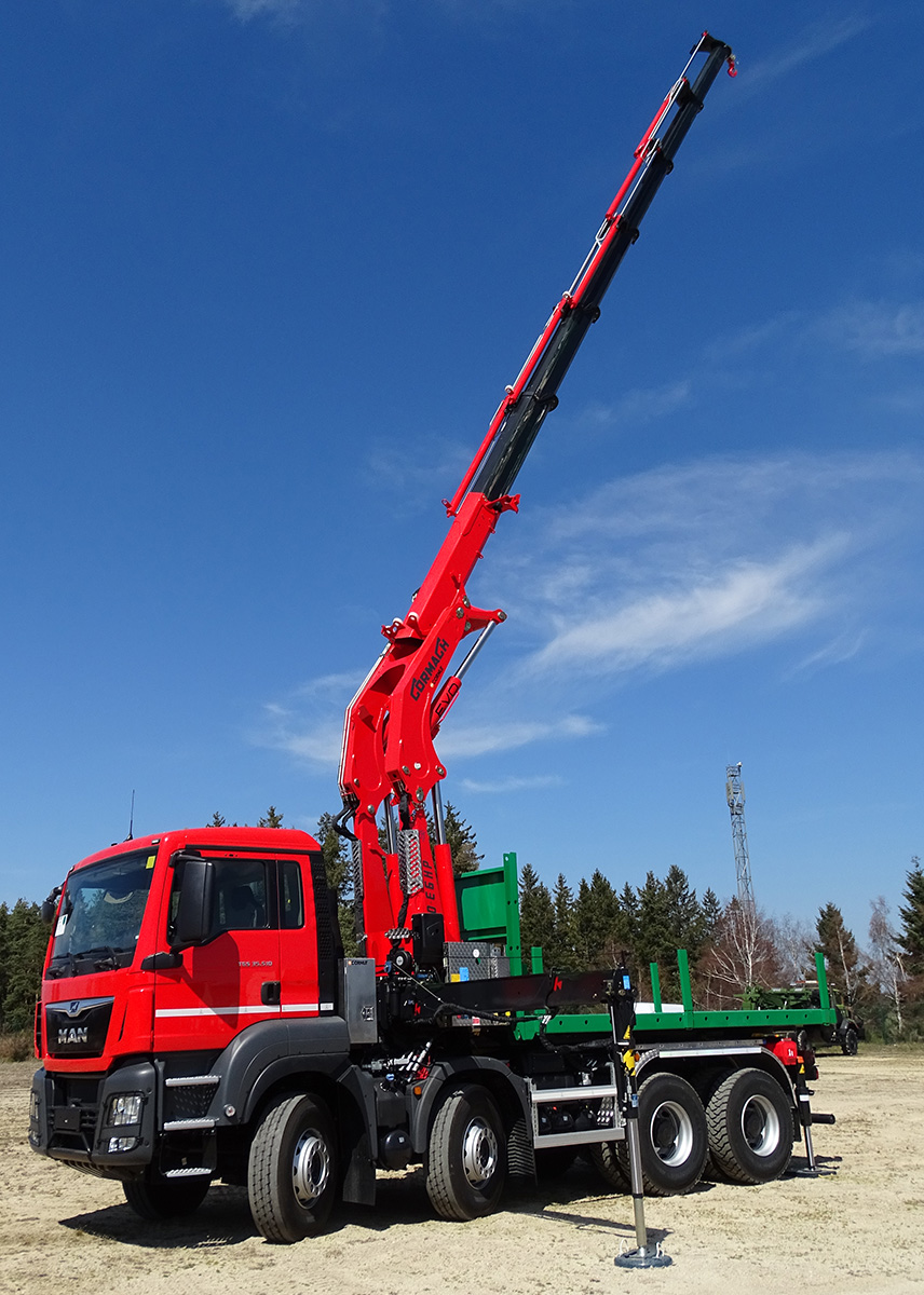 Grue CORMACH 39000E6HP sur berce