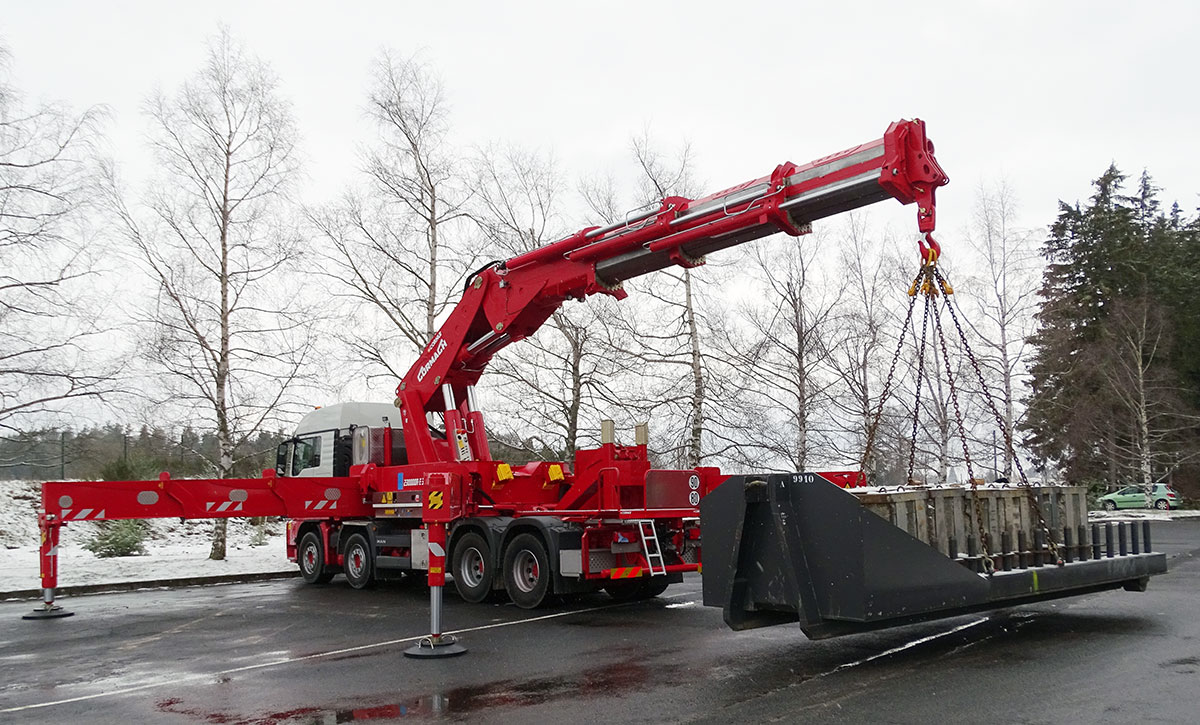 CHEZ CORNUT-GRUE-AUXILIAIRE-CORMACH-230-000-AVEC UNE CHARGE DE 22-T