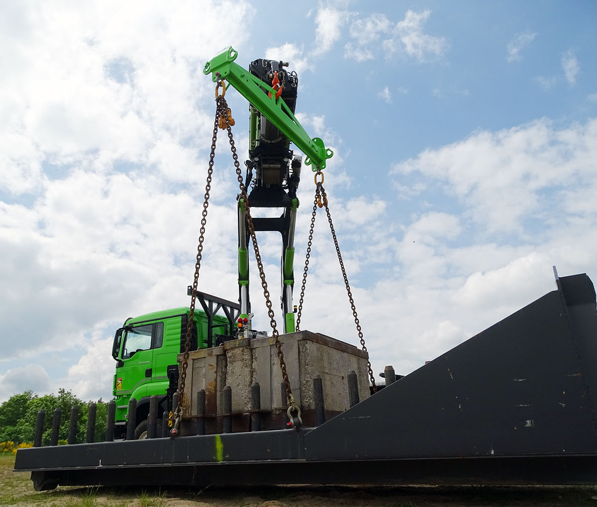 cornut-camion-grue-cormach-75000-palommier