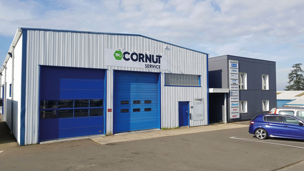 CHEZ-CORNUT-SERVICE-ENTRETIEN-REPARATION-MAGASIN-LA-FOUILLOUSE
