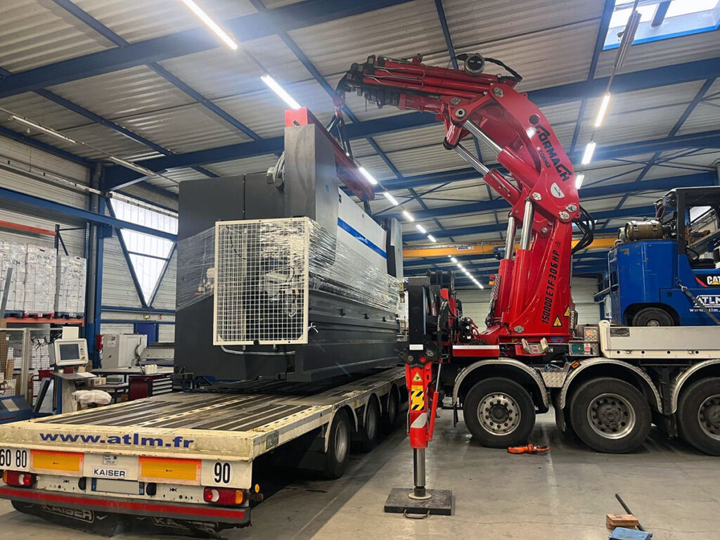 CHEZ-CORNUT-CARROSSERIE-INDUSTRIELLE-GRUE-MANUTENTION-CORMACH-150000E7F306