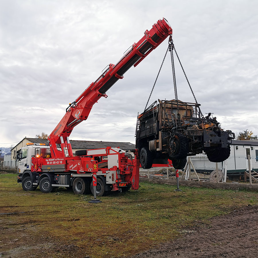 CHEZ-CORNUT-CARROSSERIE-INDUSTRIELLE-GRUE-MANUTENTION-CORMACH-230000E7-VEHICULE-DEPANNAGE