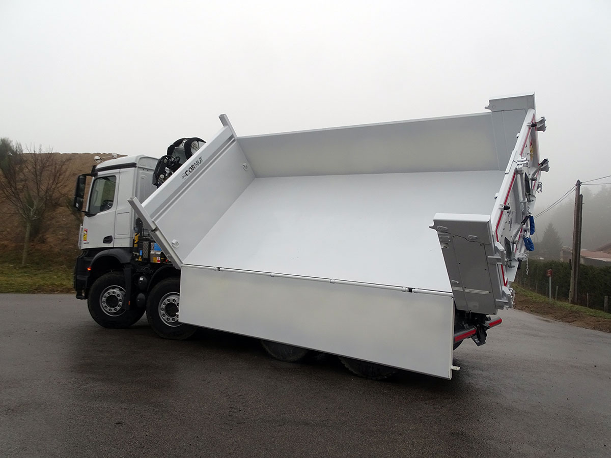 CHEZ-CORNUT-CARROSSERIE-INDUSTRIELLE-bibenne