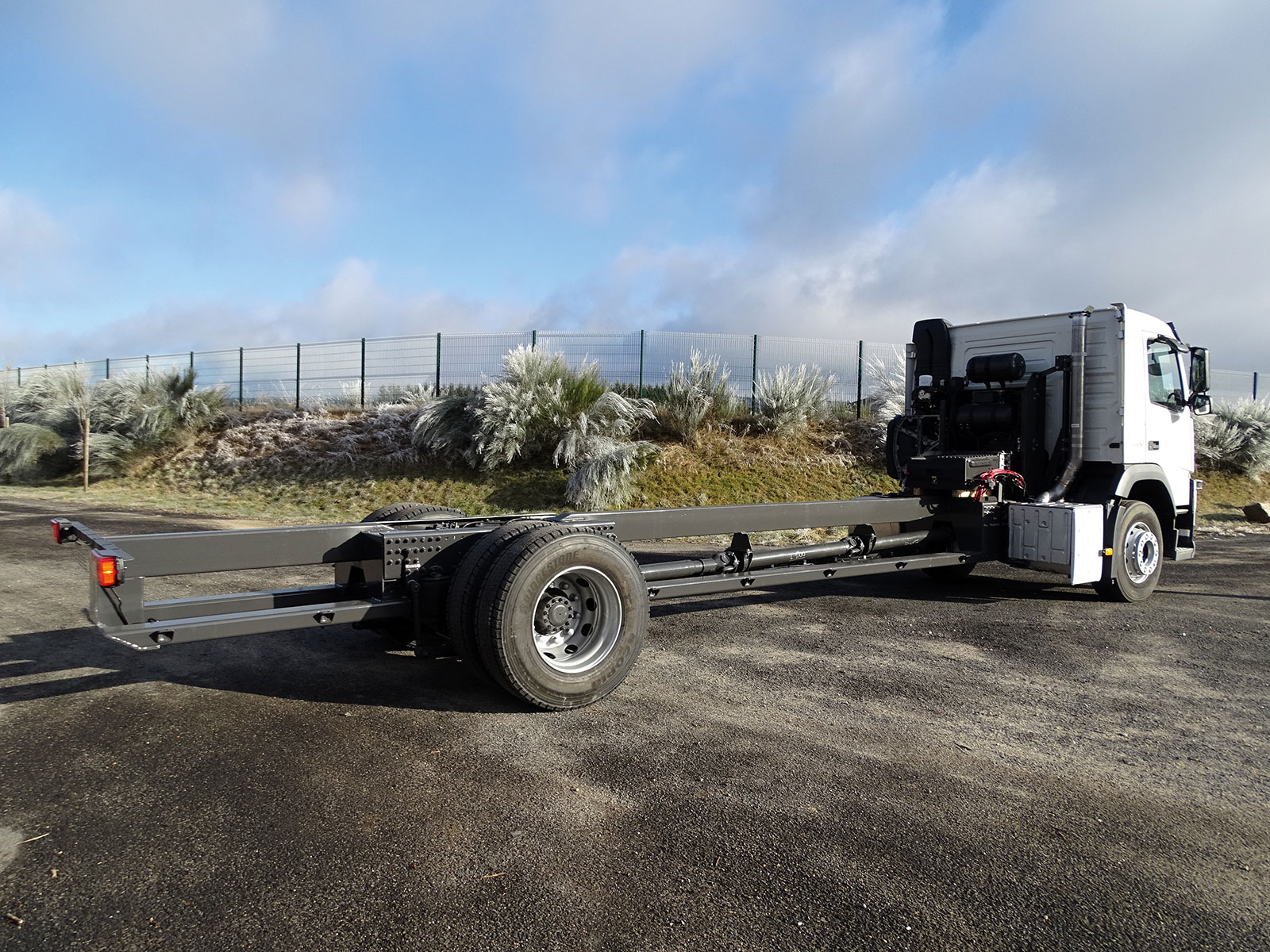 CHEZ-CORNUT-CARROSSERIE-INDUSTRIELLE-MODIFICATION-CHASSIS-CHASSIS-POUTRE