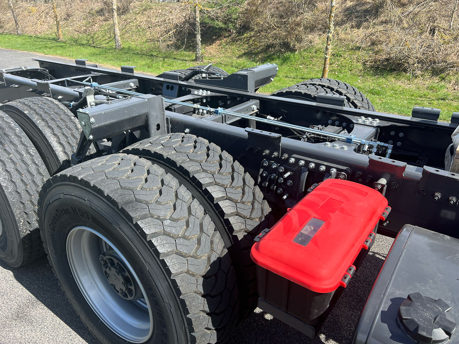 CHEZ-CORNUT-CARROSSERIE-INDUSTRIELLE-travaux-adaptation-equipement-technique-systeme-robson-drive-groupe-electropompe-GEP