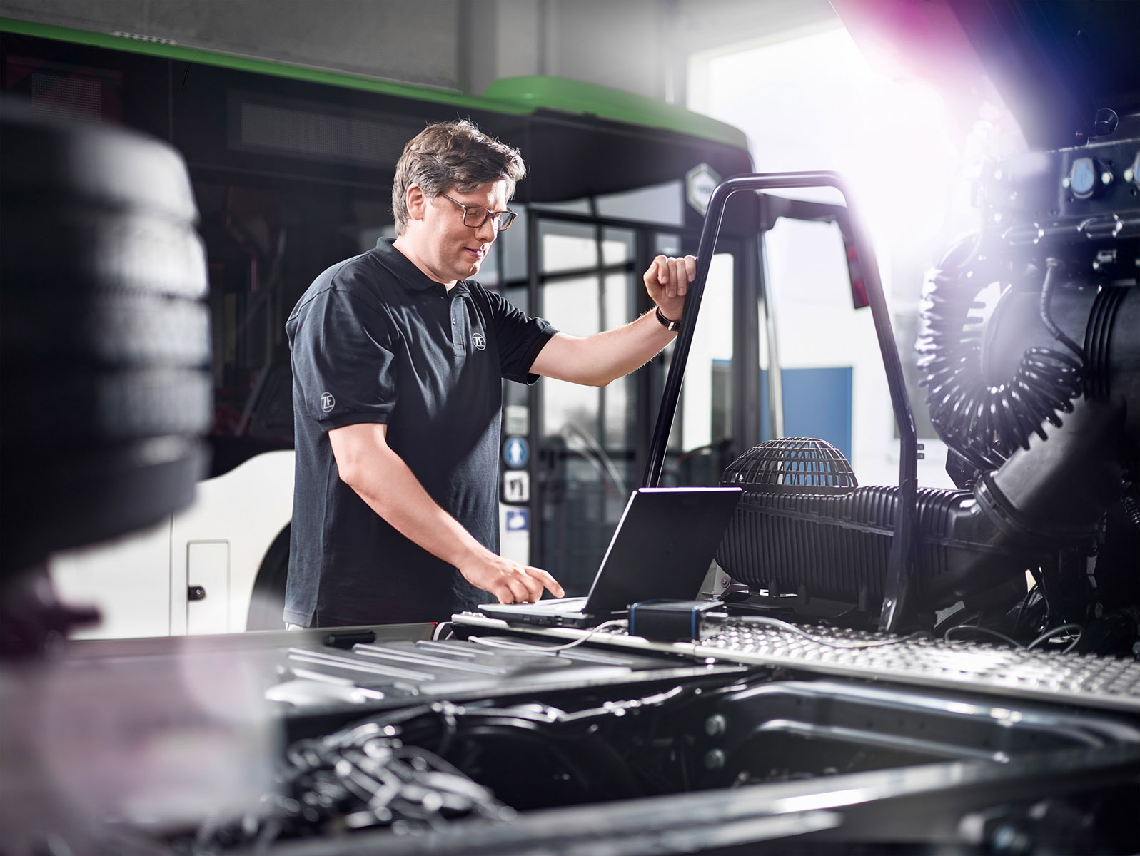 CHEZ-CORNUT-SERVICE-ENTRETIEN-REPARATION-BOITE-DE-VITESSE-ZF-PARTENAIRE