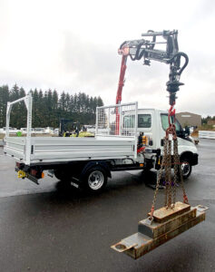 CHEZ-CORNUT-SERVICE-ENTRETIEN-REPARATION-controle-levage-grue-de-levage-ferrari