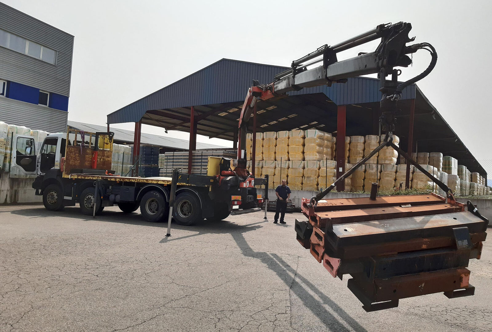 CHEZ-CORNUT-SERVICE-ENTRETIEN-REPARATION-formation-verification-periodique-de-levage-grue-de-levage-cormach
